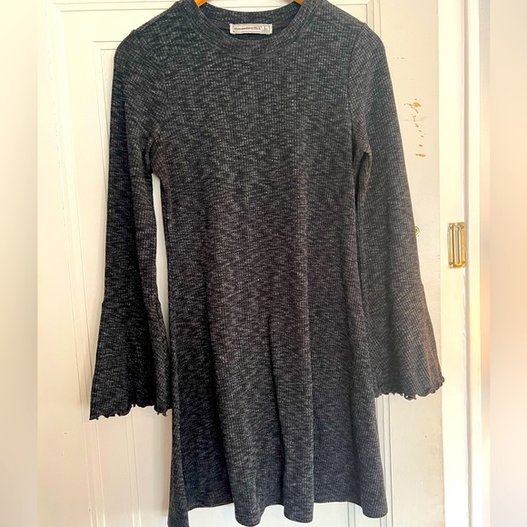 Abercrombie & Fitch Dresses & Skirts - Abercrombie&Fitch Space-dye bell sleeve mini dress